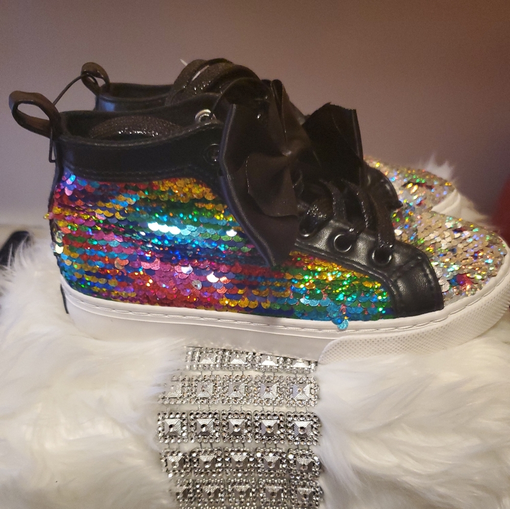Kids sneakers